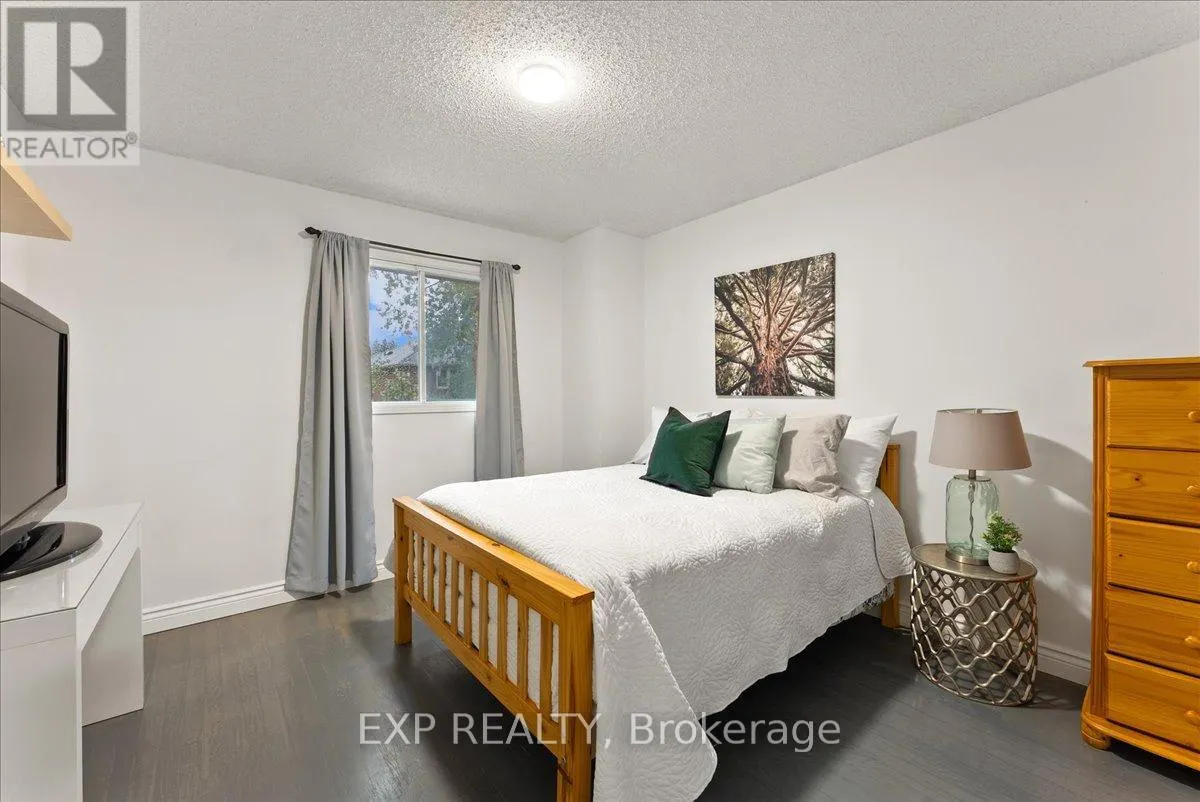 1391 FERNCLIFF CIRCLE