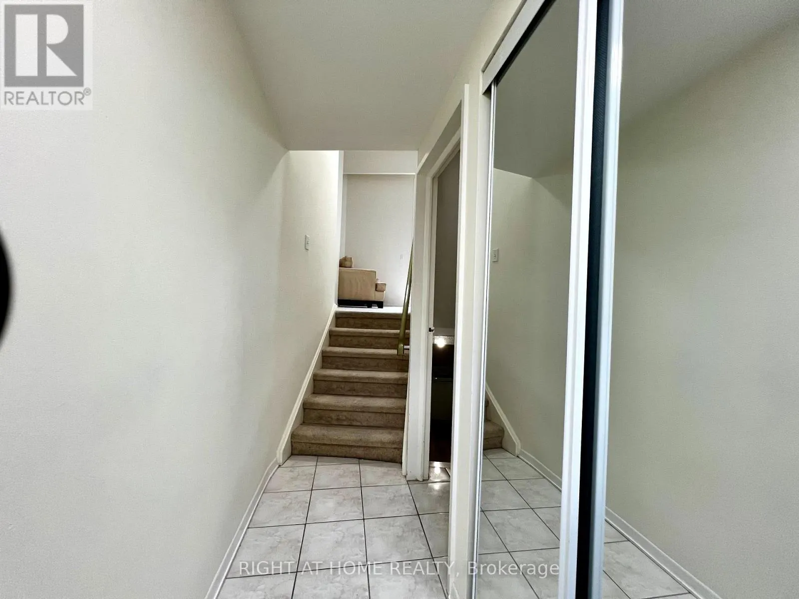 43 - 286 SPRUCEWOOD COURT