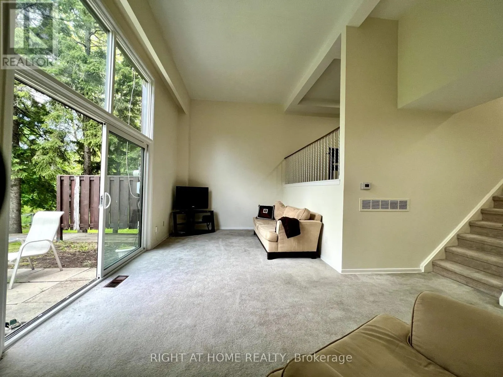 43 - 286 SPRUCEWOOD COURT