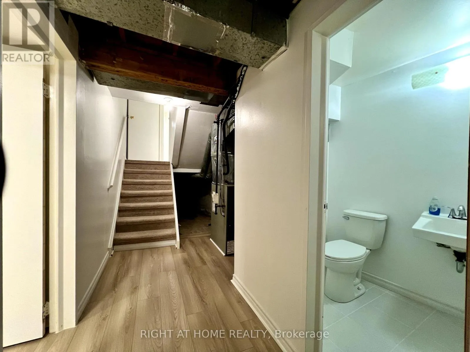 43 - 286 SPRUCEWOOD COURT
