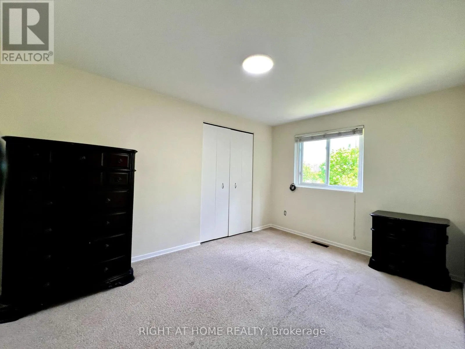 43 - 286 SPRUCEWOOD COURT