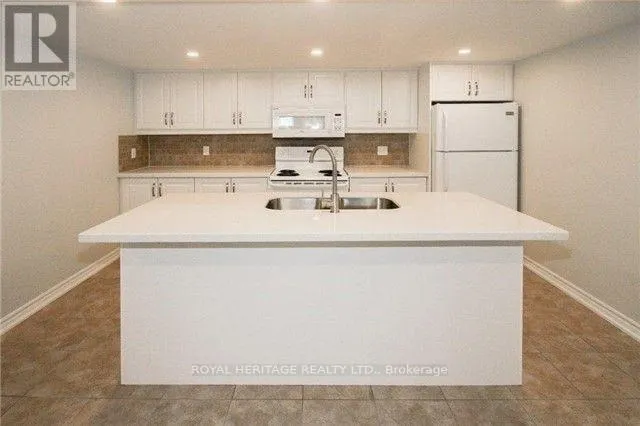 LOWER - 1355 POPRAD AVENUE