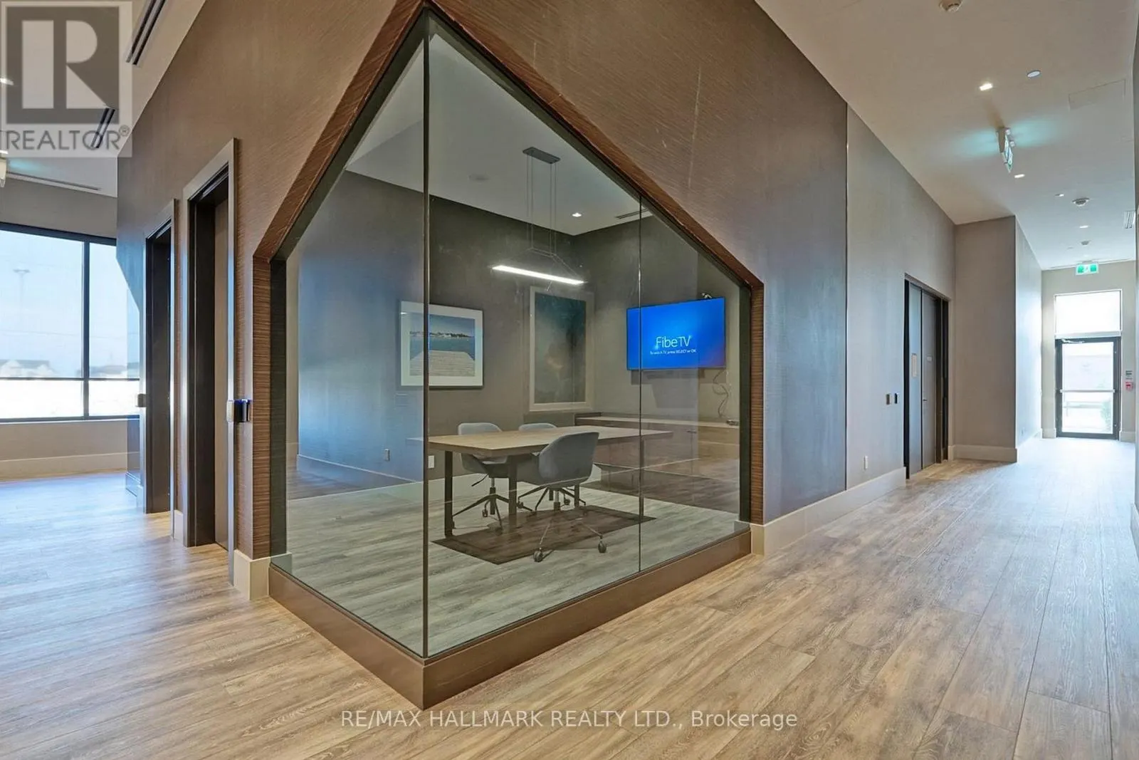2310 - 2550 SIMCOE STREET N