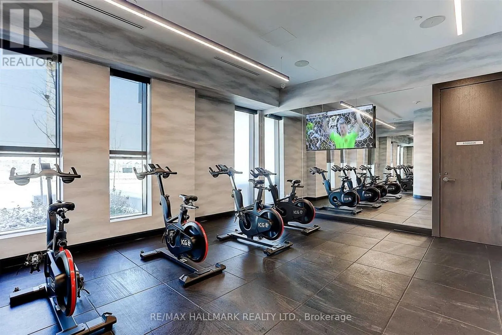 2310 - 2550 SIMCOE STREET N