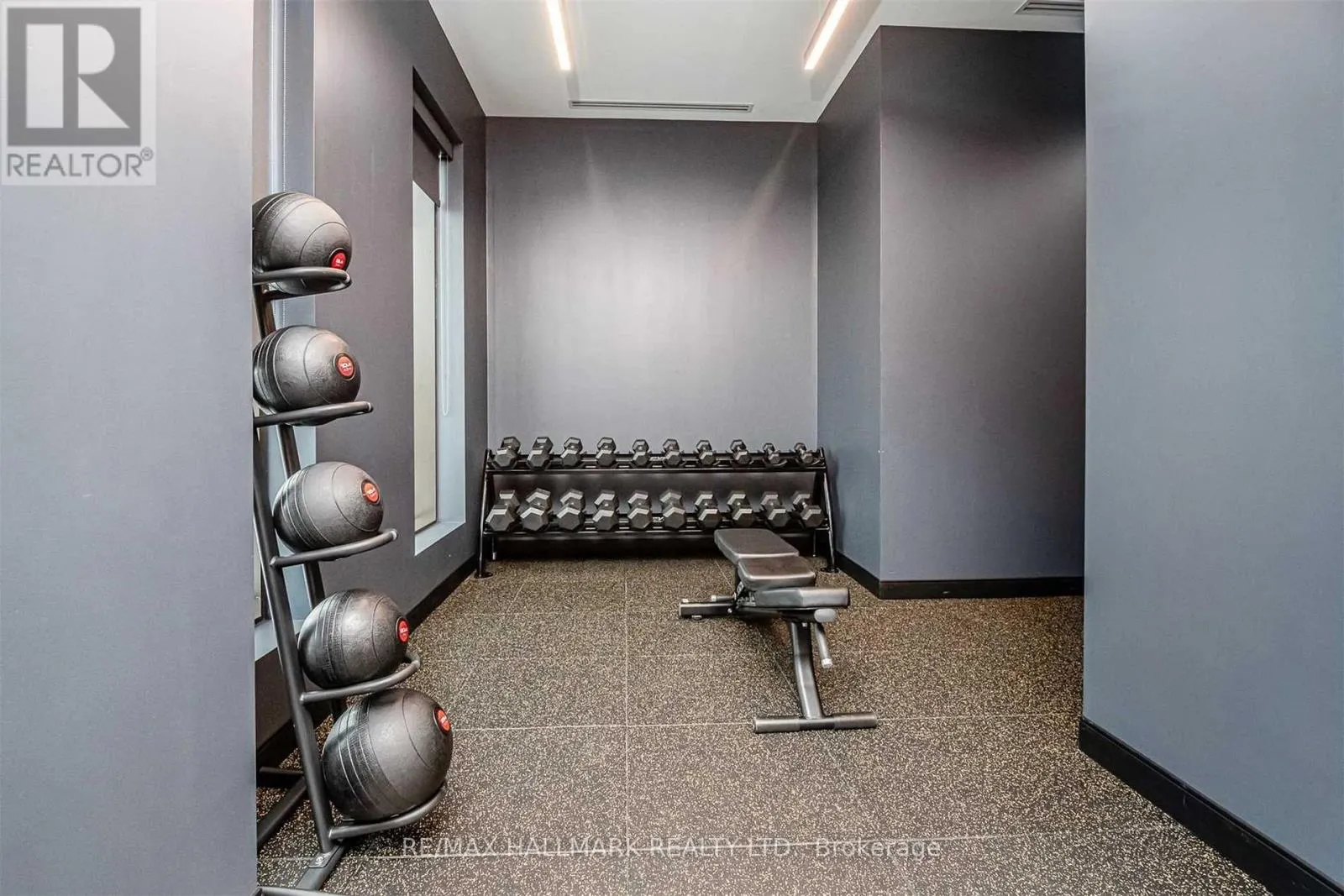 2310 - 2550 SIMCOE STREET N