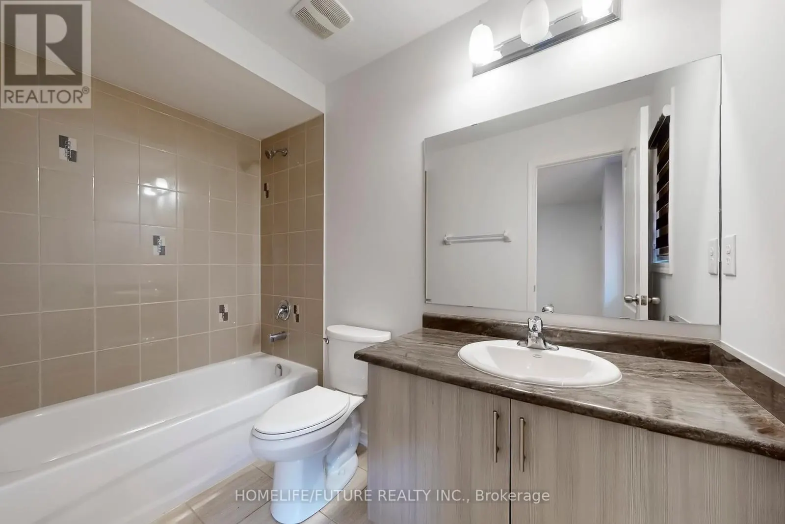 MAIN & 2ND - 2385 DRESS CIRCLE CRESCENT