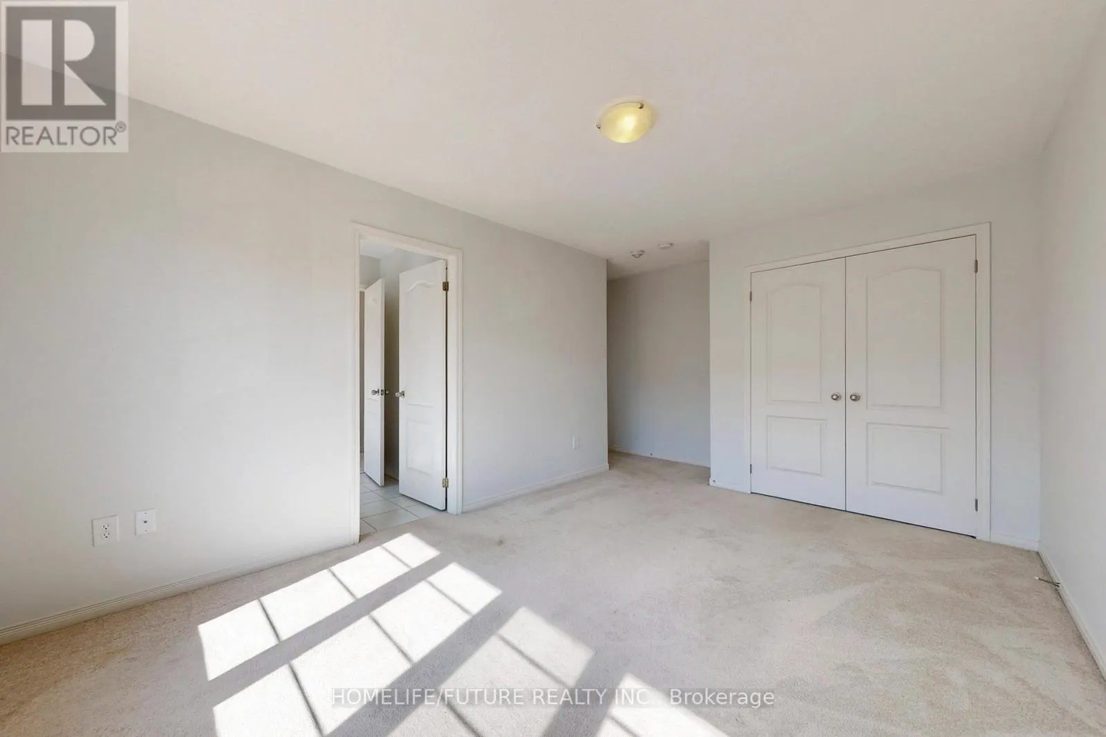 MAIN & 2ND - 2385 DRESS CIRCLE CRESCENT