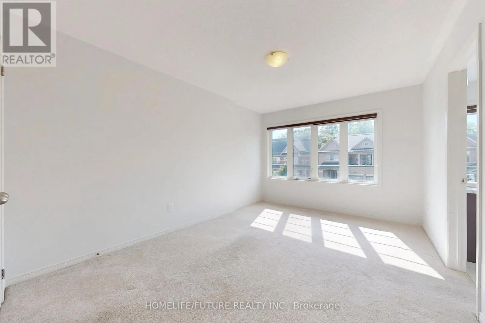 MAIN & 2ND - 2385 DRESS CIRCLE CRESCENT