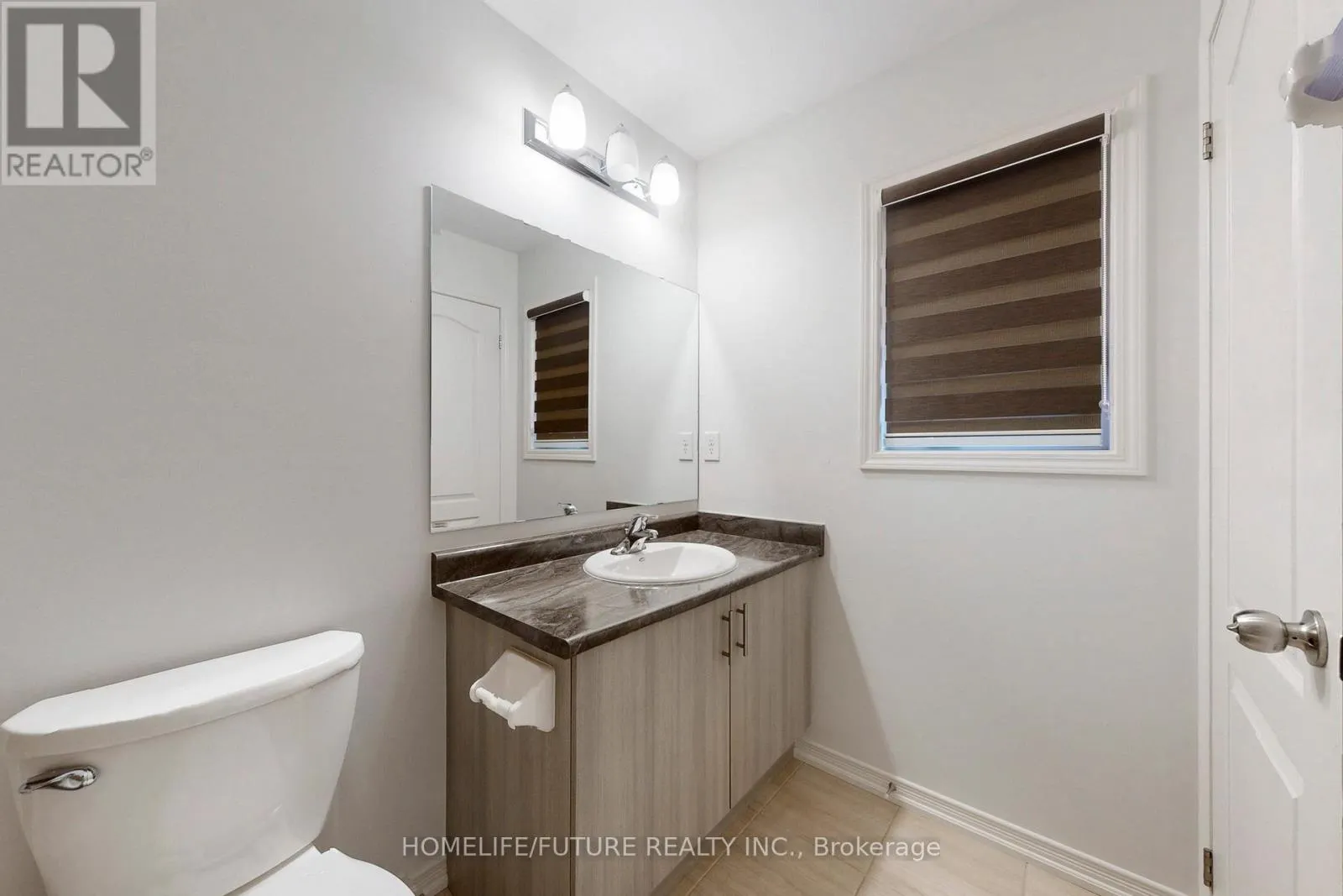 MAIN & 2ND - 2385 DRESS CIRCLE CRESCENT