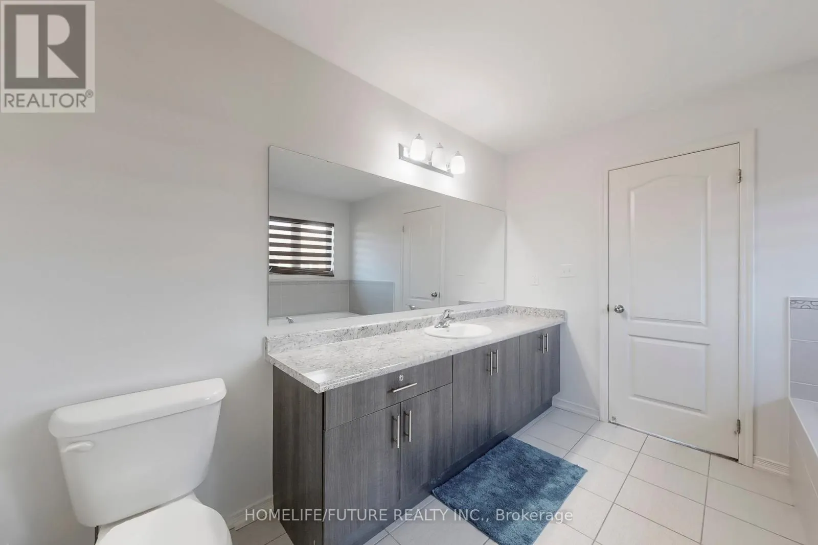 MAIN & 2ND - 2385 DRESS CIRCLE CRESCENT