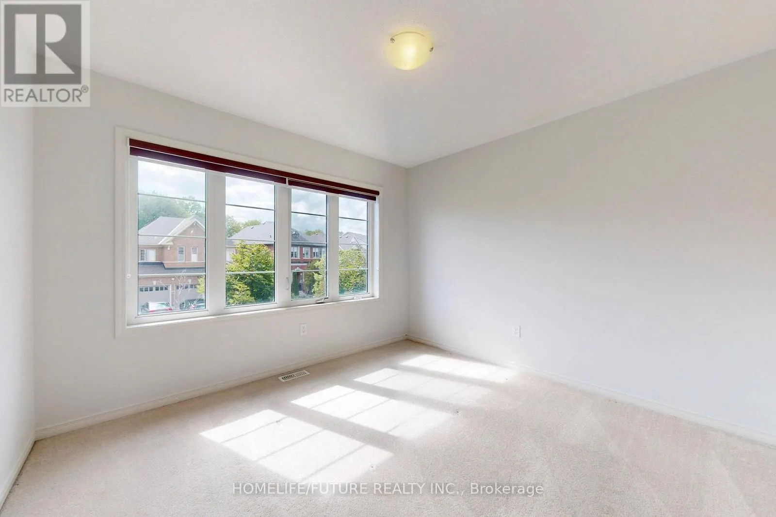 MAIN & 2ND - 2385 DRESS CIRCLE CRESCENT