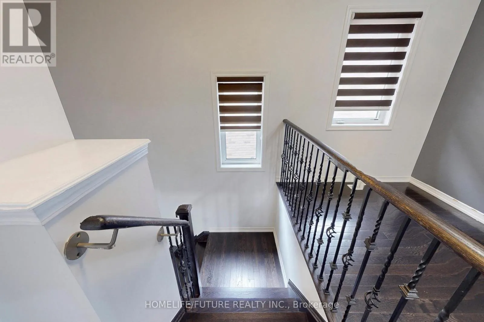MAIN & 2ND - 2385 DRESS CIRCLE CRESCENT