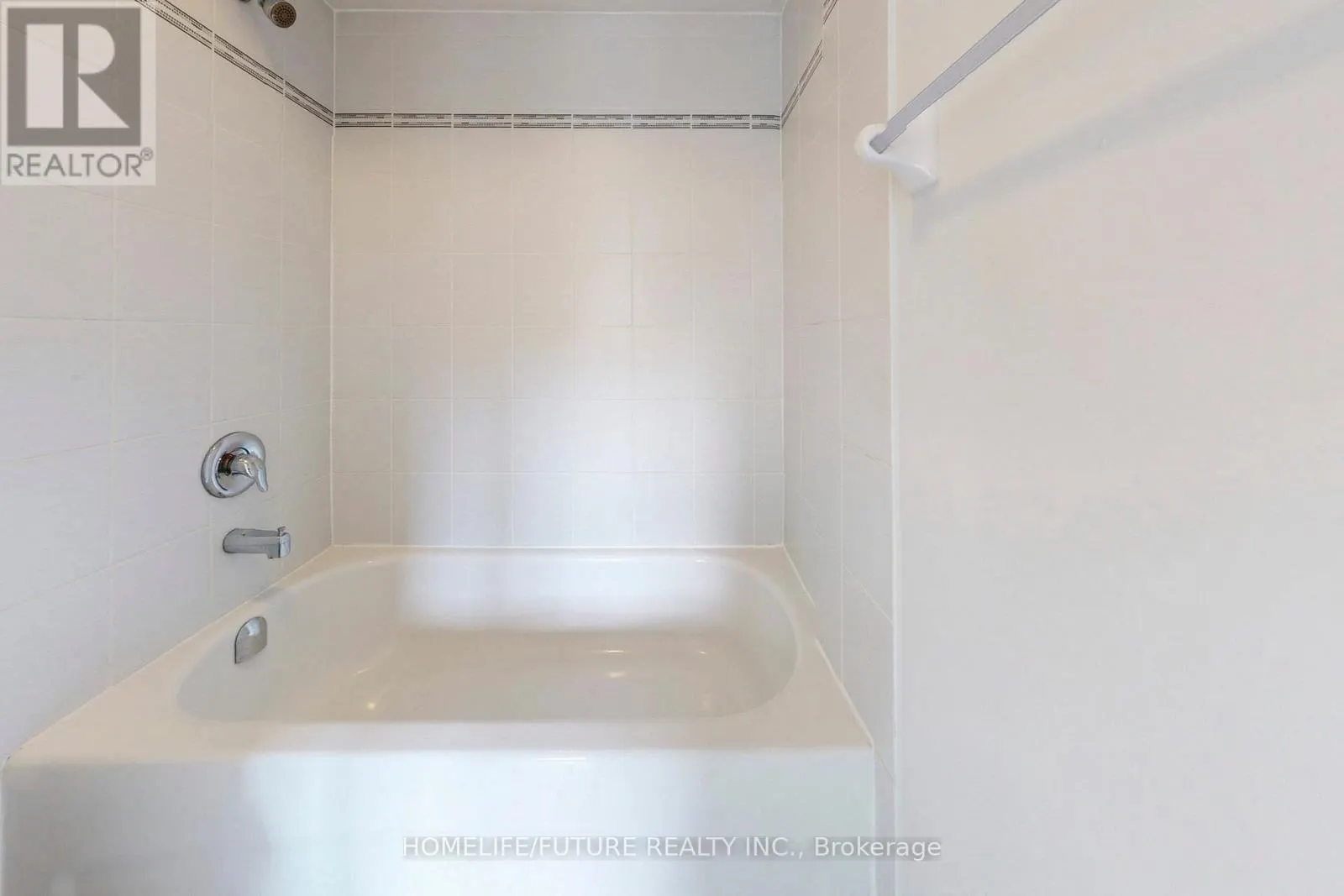 MAIN & 2ND - 2385 DRESS CIRCLE CRESCENT