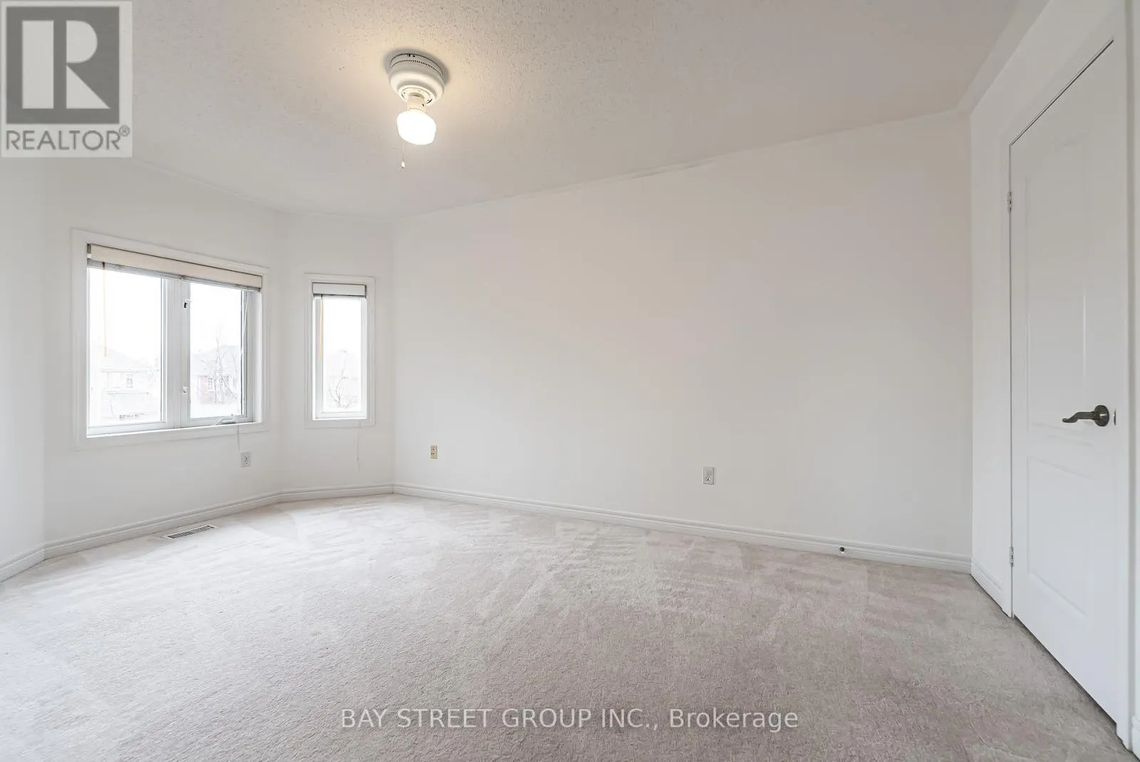 4 PITFIELD AVENUE