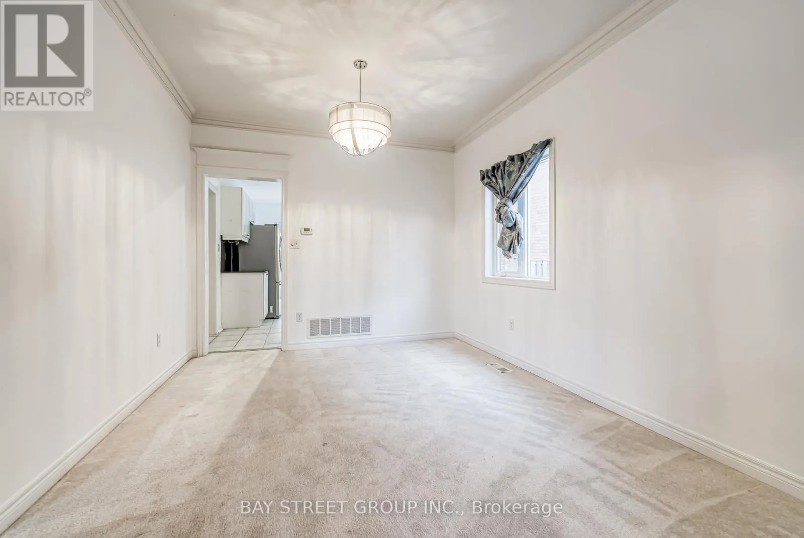 4 PITFIELD AVENUE