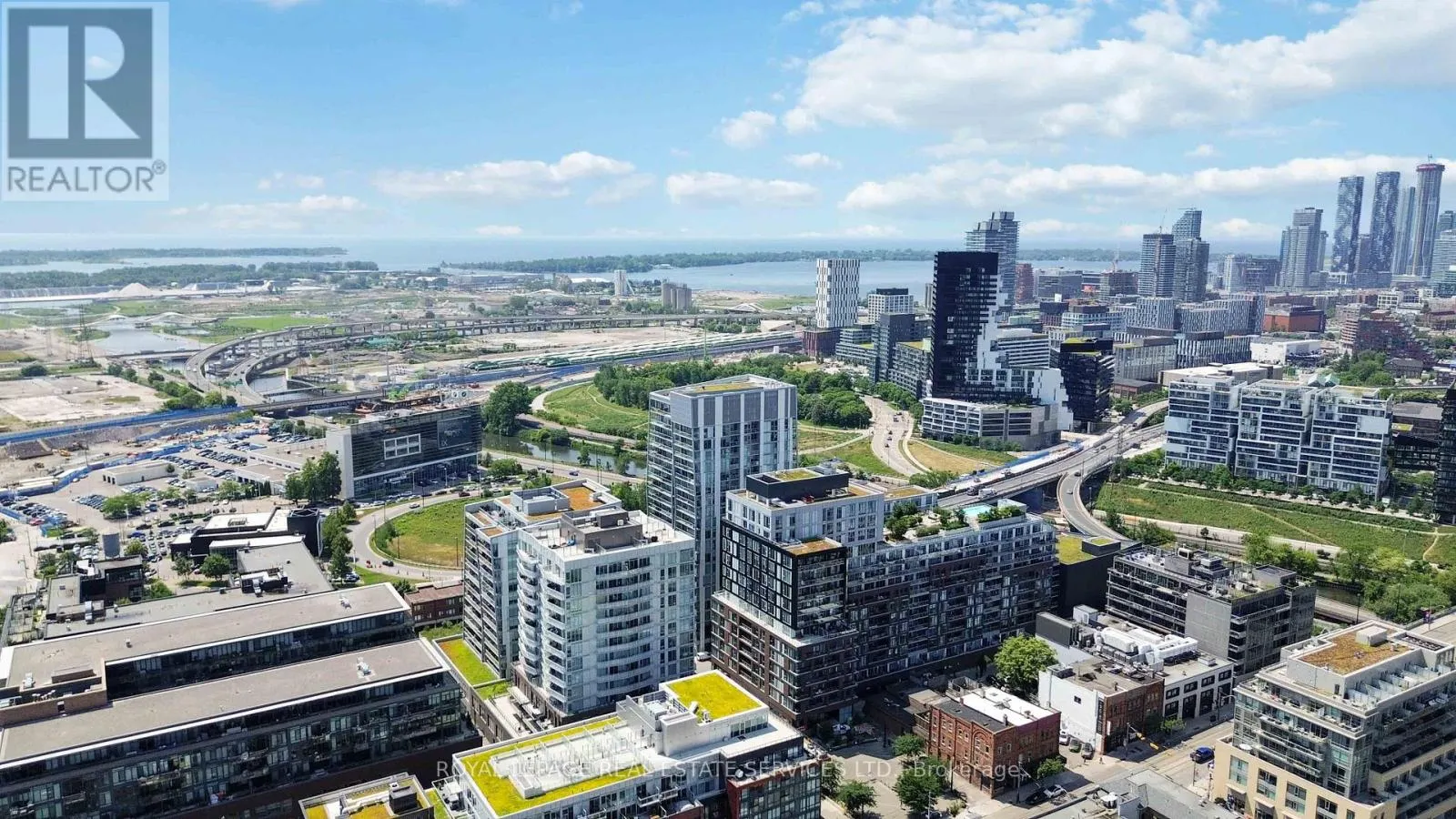 810 - 25 BASEBALL PLACE