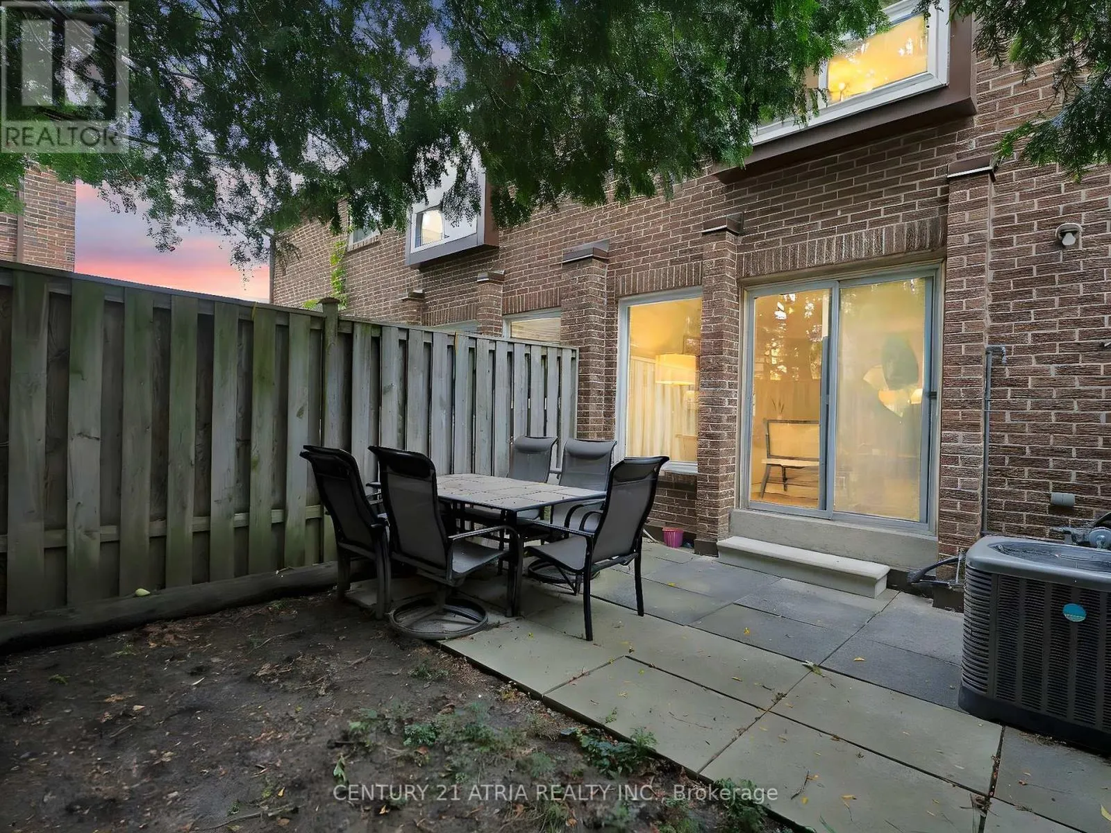 23 - 72 DUSAY PLACE