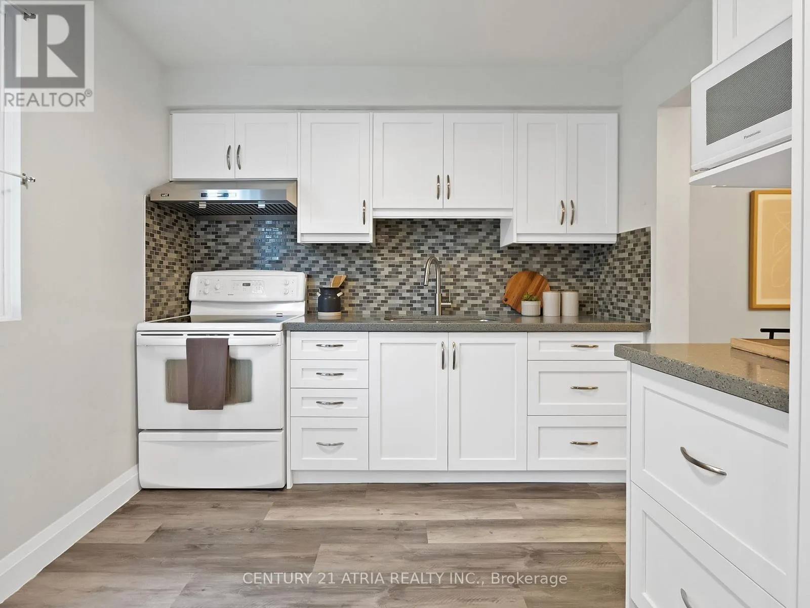23 - 72 DUSAY PLACE