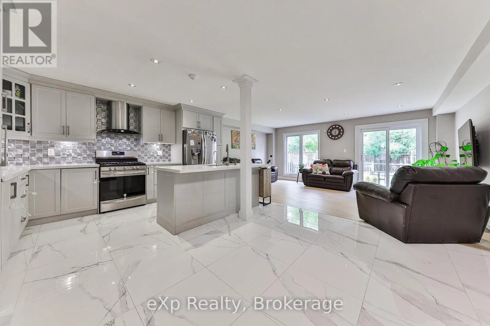 765 SUNBIRD DRIVE