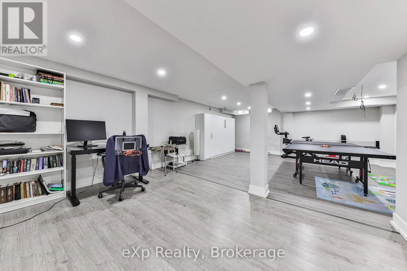 765 SUNBIRD DRIVE
