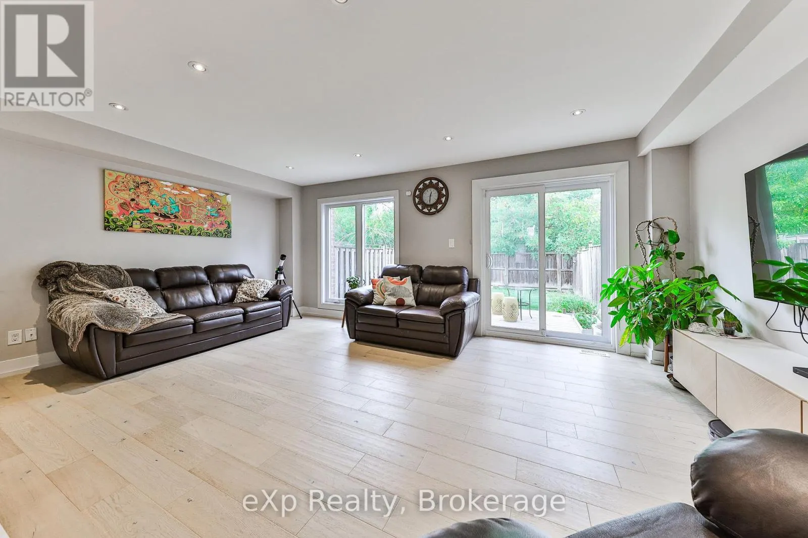 765 SUNBIRD DRIVE
