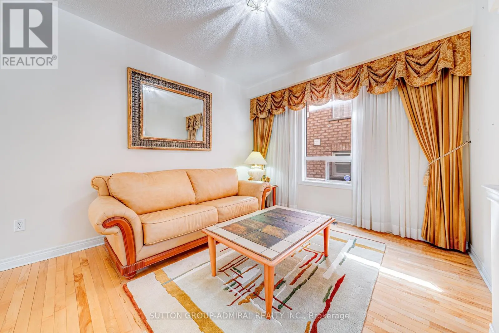 31 ACARA COURT