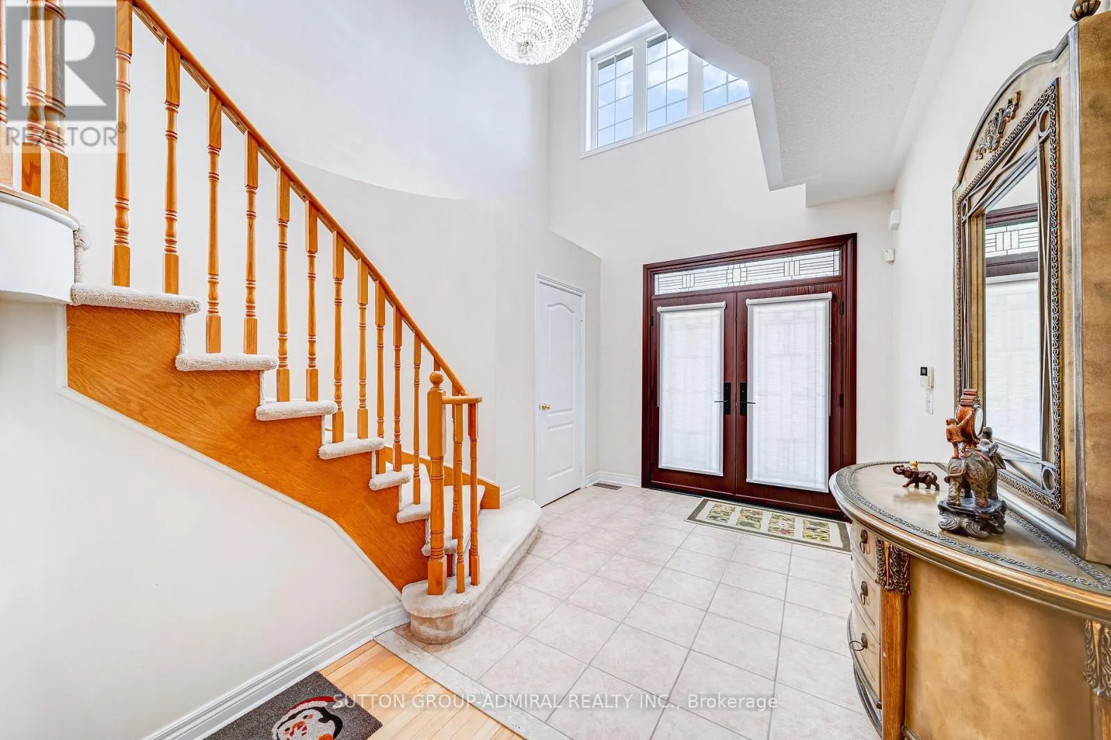 31 ACARA COURT