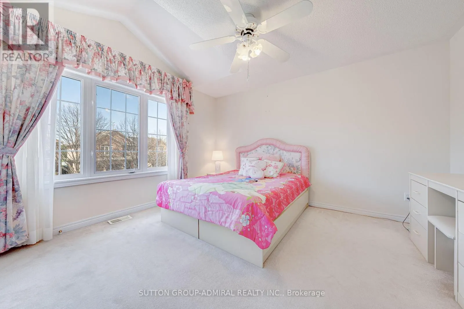 31 ACARA COURT