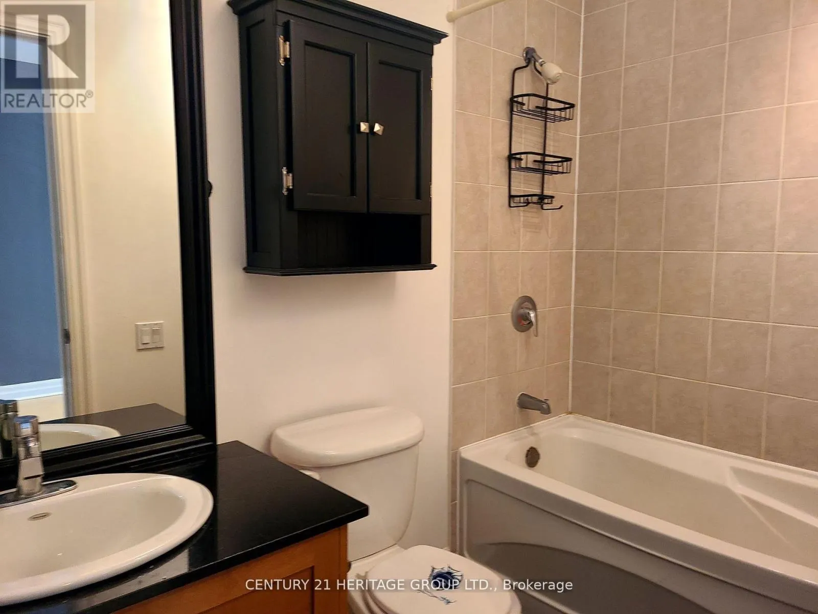 416 - 44 BOND STREET W