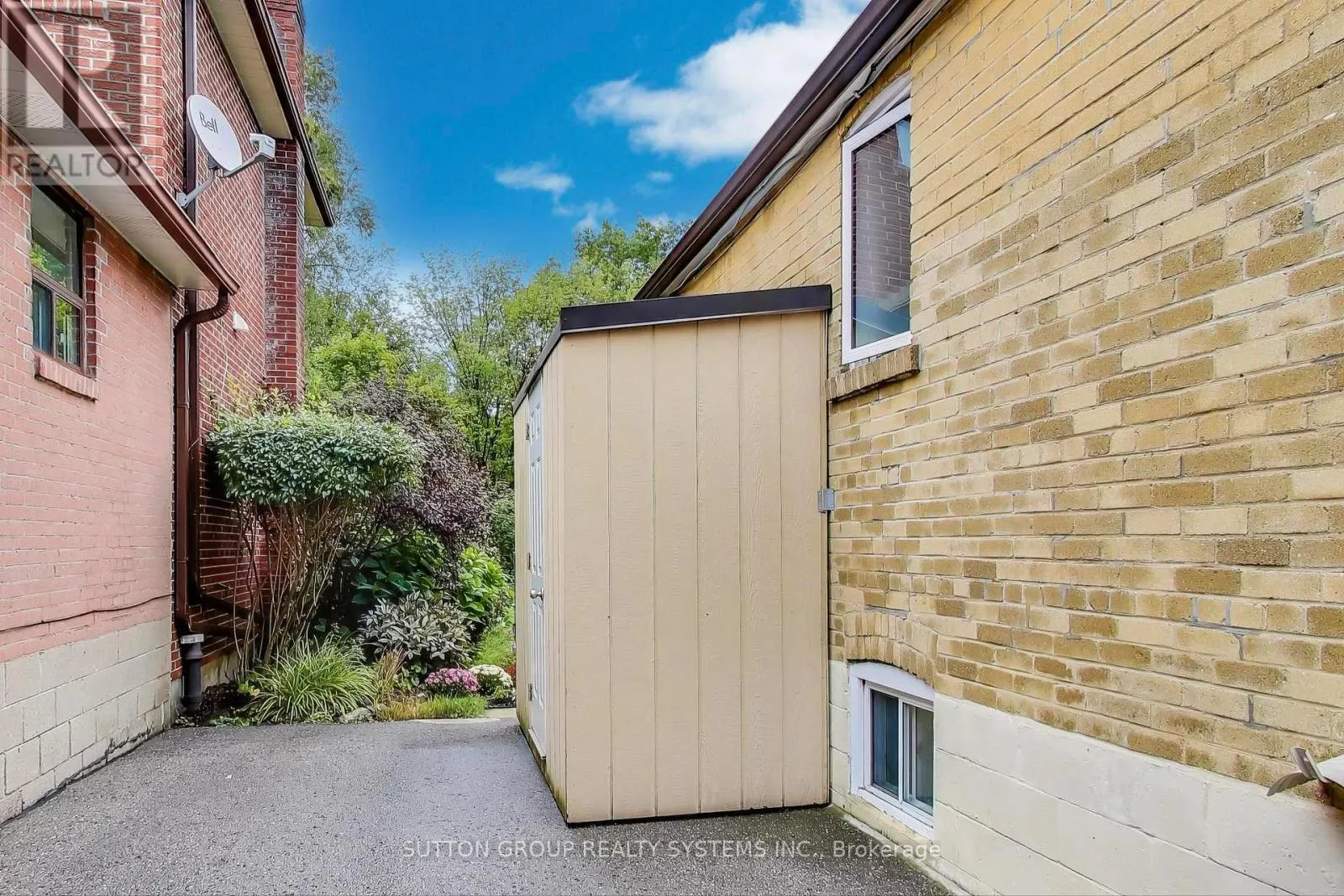 31 DORIS DRIVE