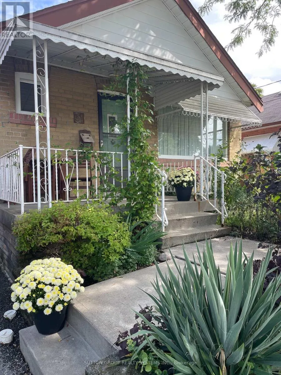 31 DORIS DRIVE