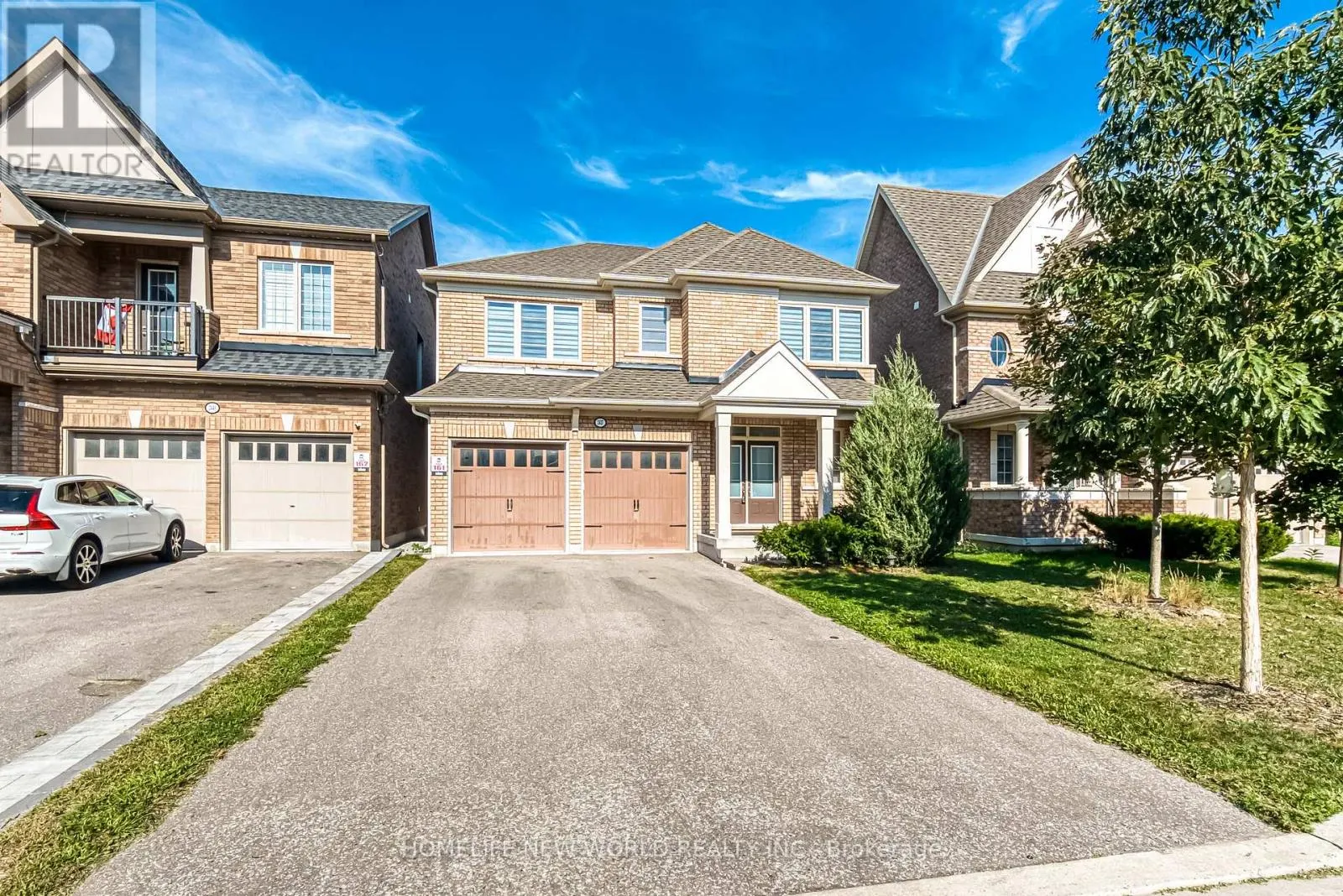 2437 EQUESTRIAN CRESCENT
