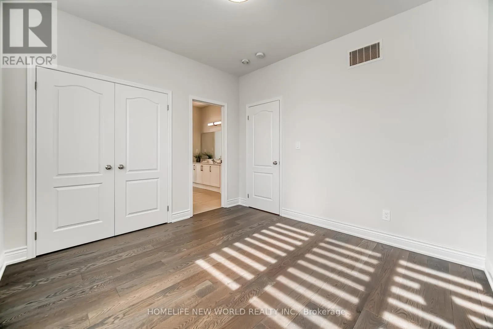2437 EQUESTRIAN CRESCENT