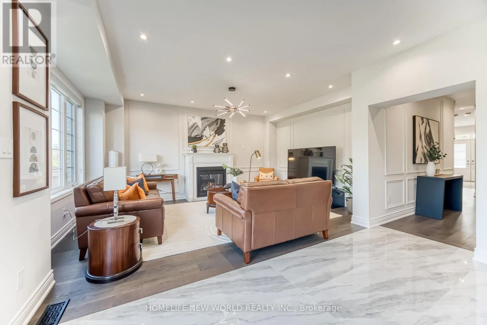 2437 EQUESTRIAN CRESCENT