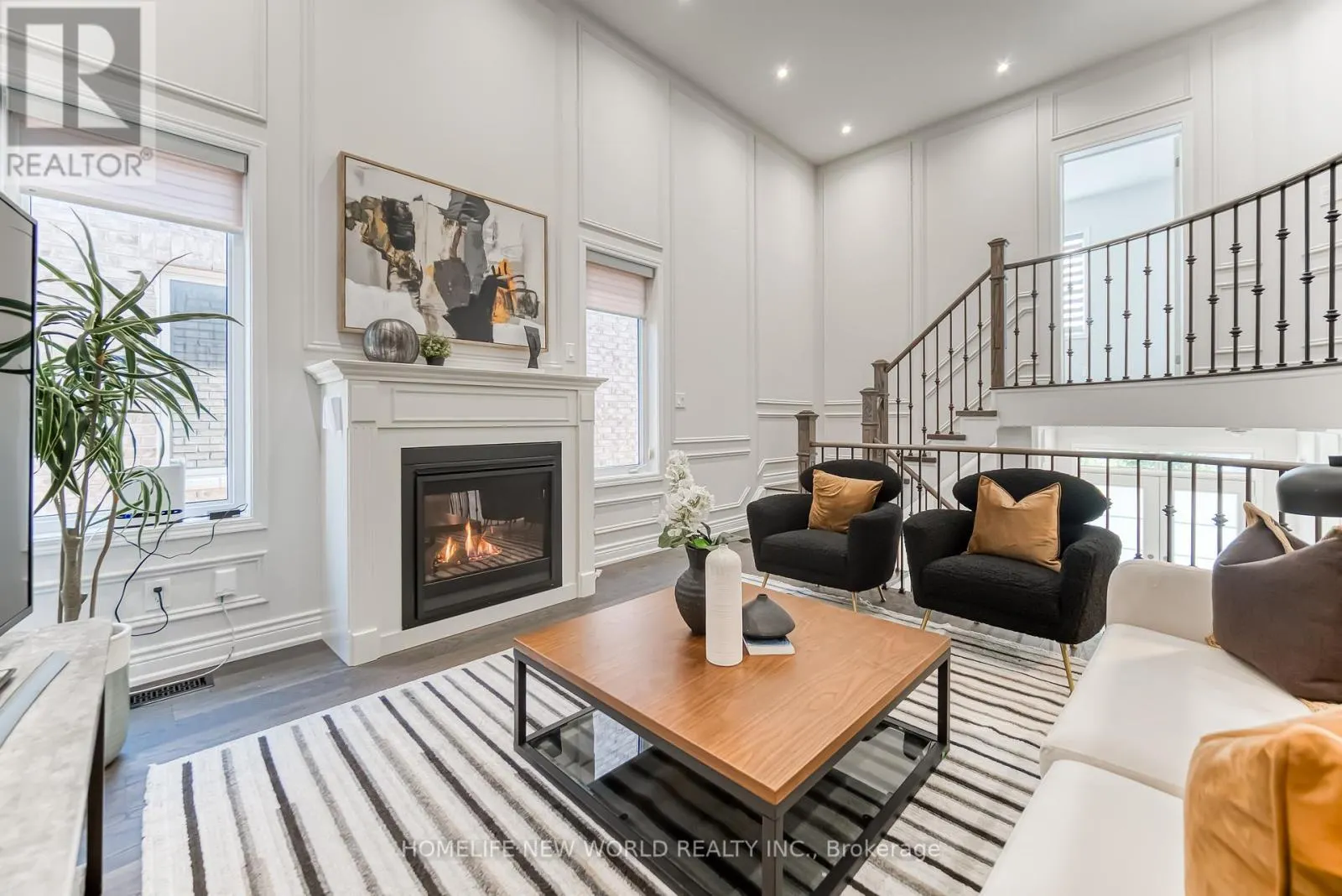 2437 EQUESTRIAN CRESCENT