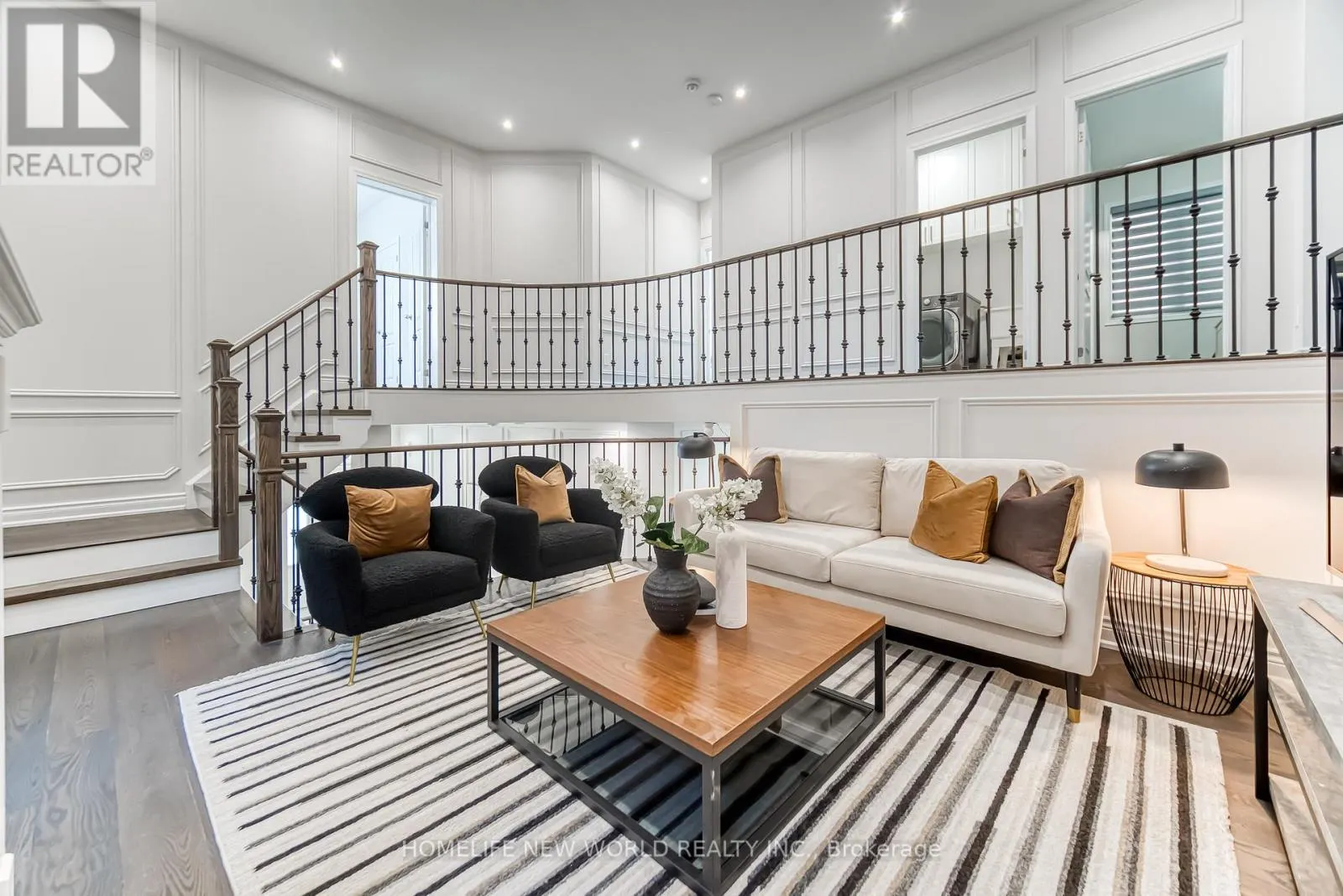 2437 EQUESTRIAN CRESCENT