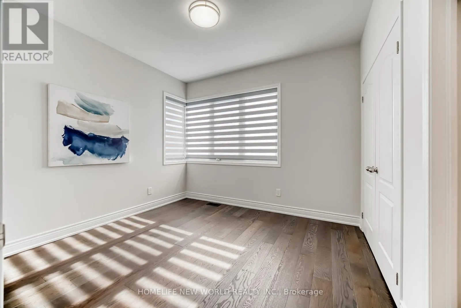 2437 EQUESTRIAN CRESCENT