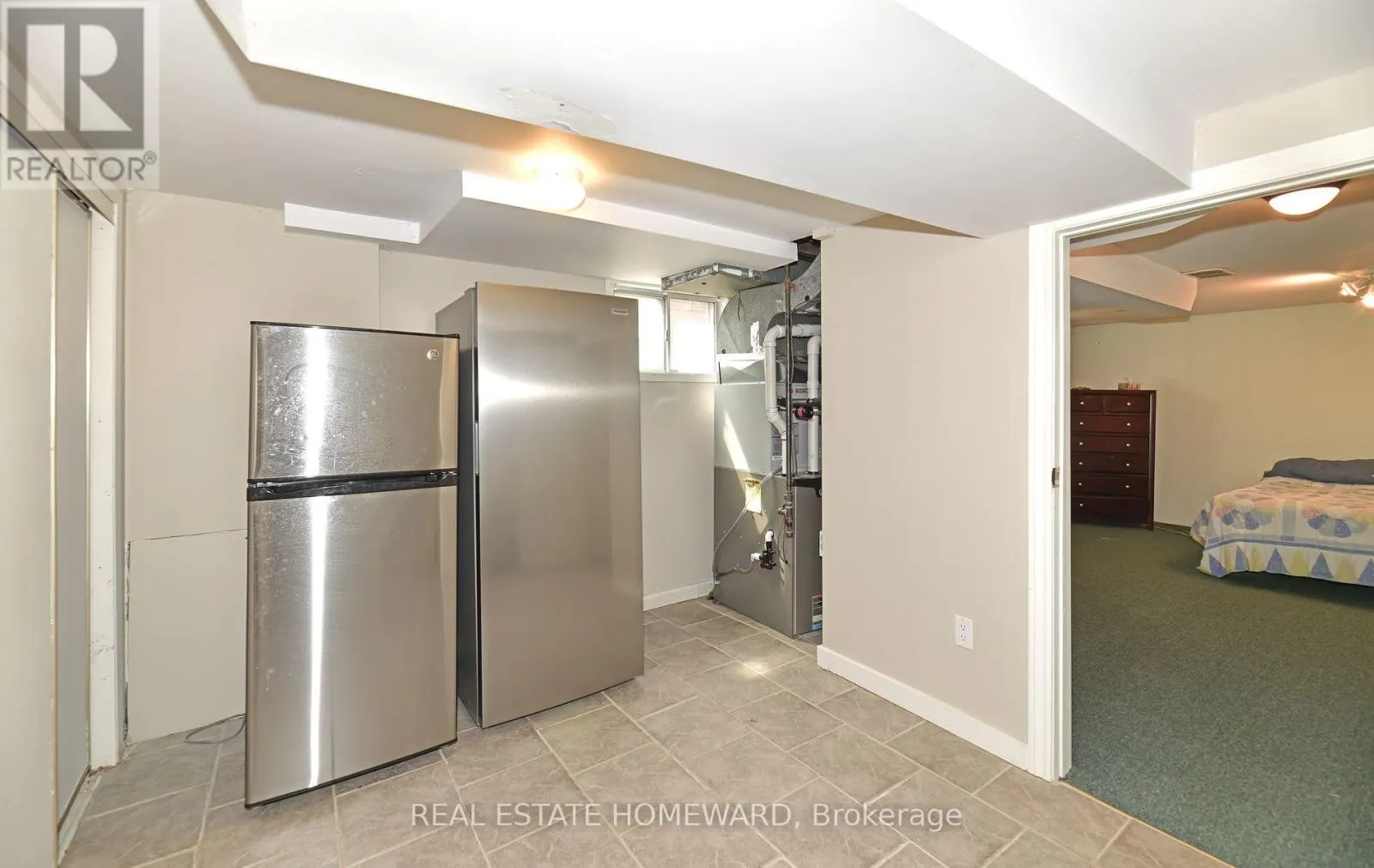 295 CHISHOLM AVENUE