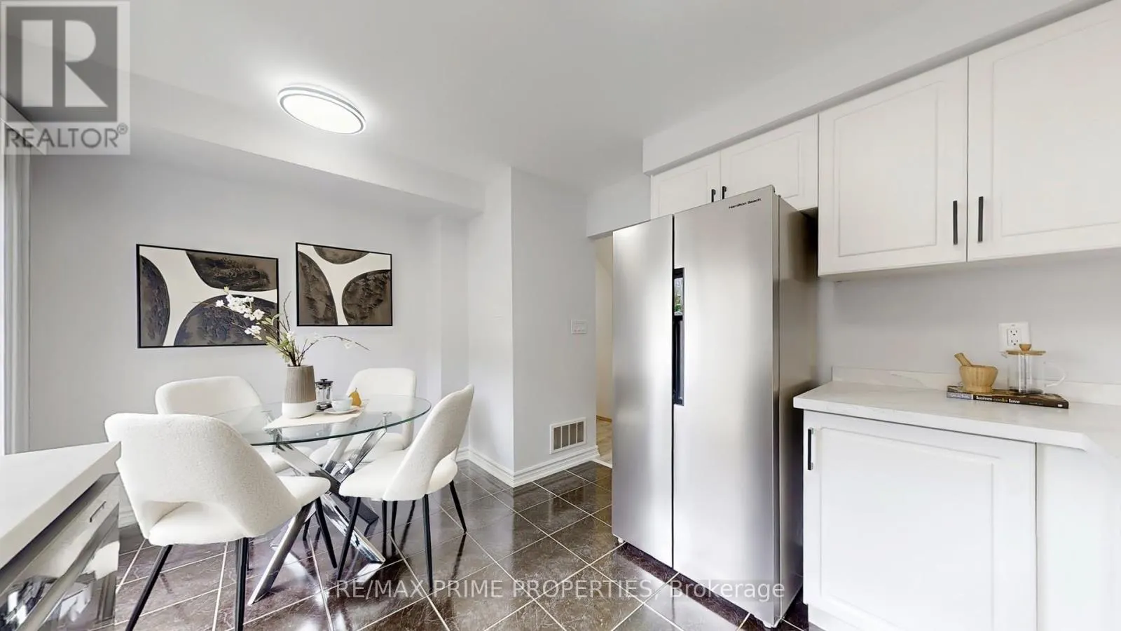 205 - 19 ROSEBANK DRIVE