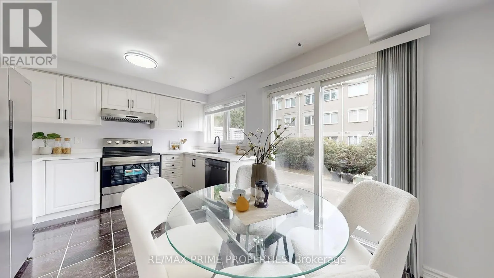 205 - 19 ROSEBANK DRIVE