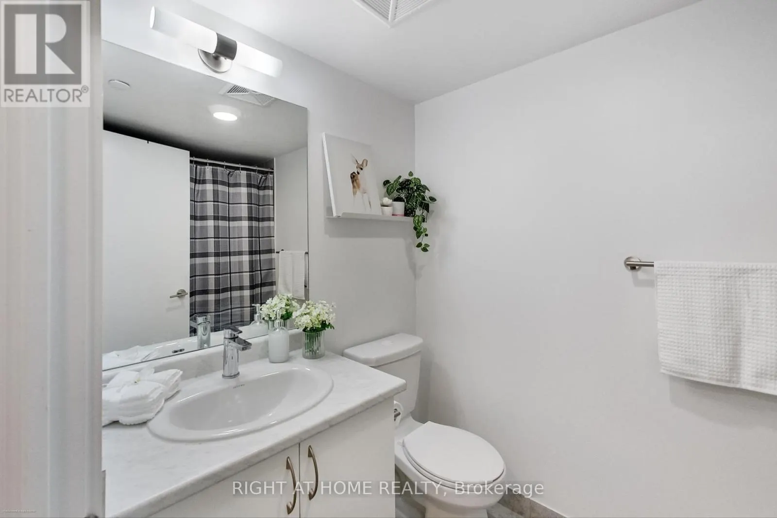 706 - 1346 DANFORTH ROAD