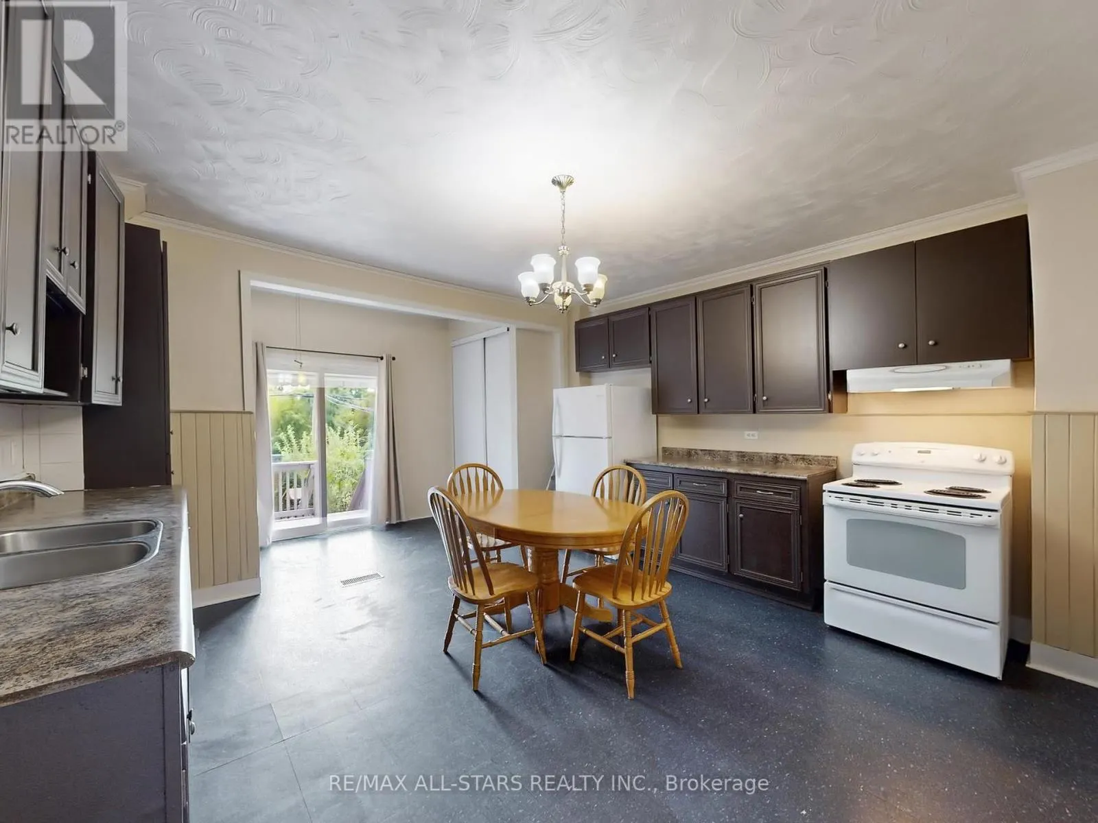 145 BOULTBEE AVENUE