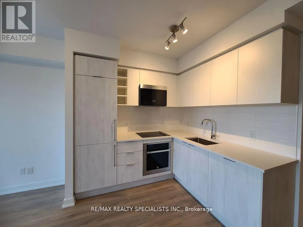 310 - 2033 KENNEDY ROAD