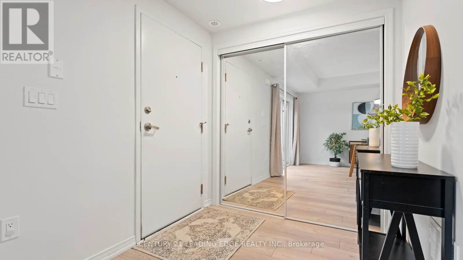 112 - 8835 SHEPPARD AVENUE E