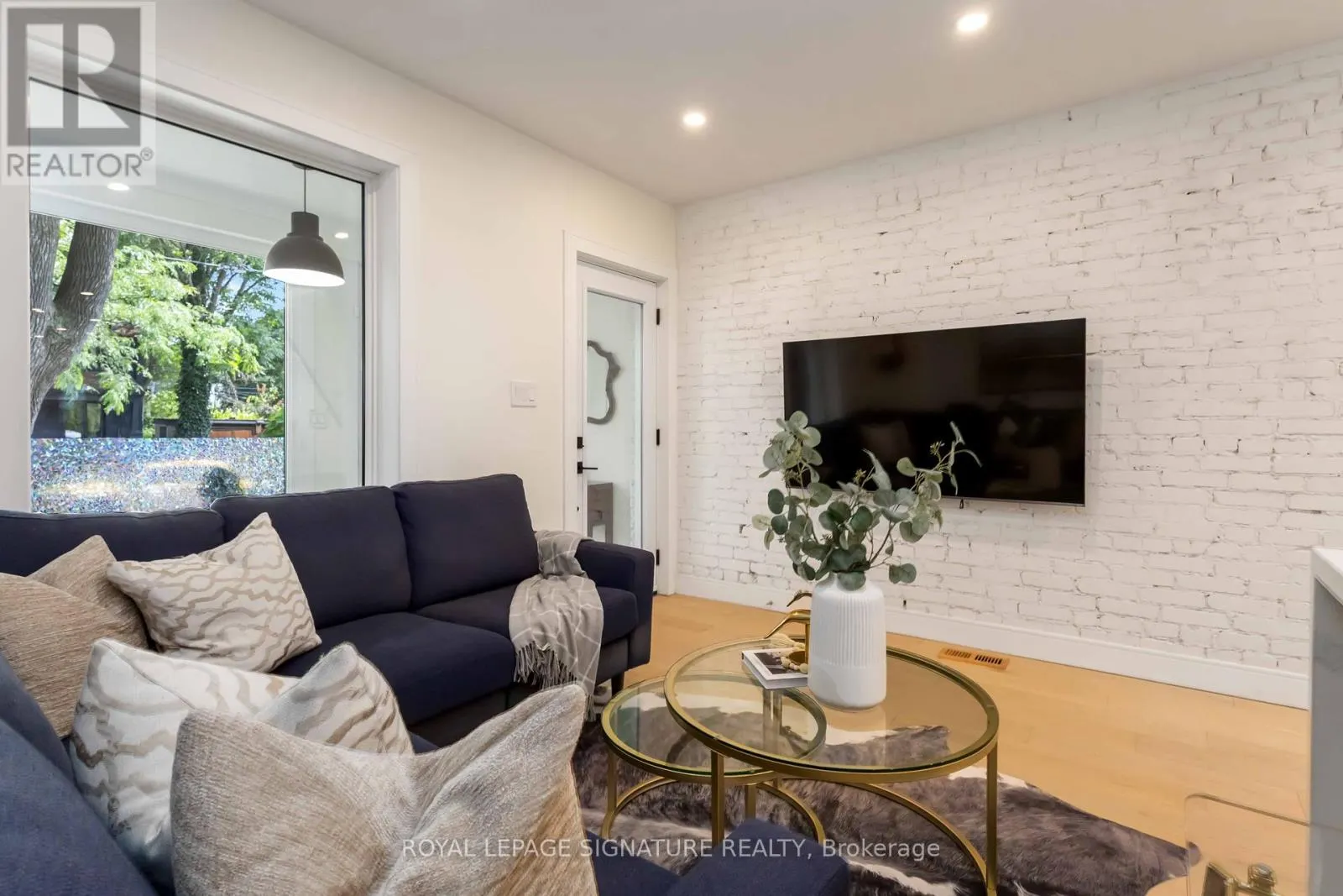 56 DRAYTON AVENUE
