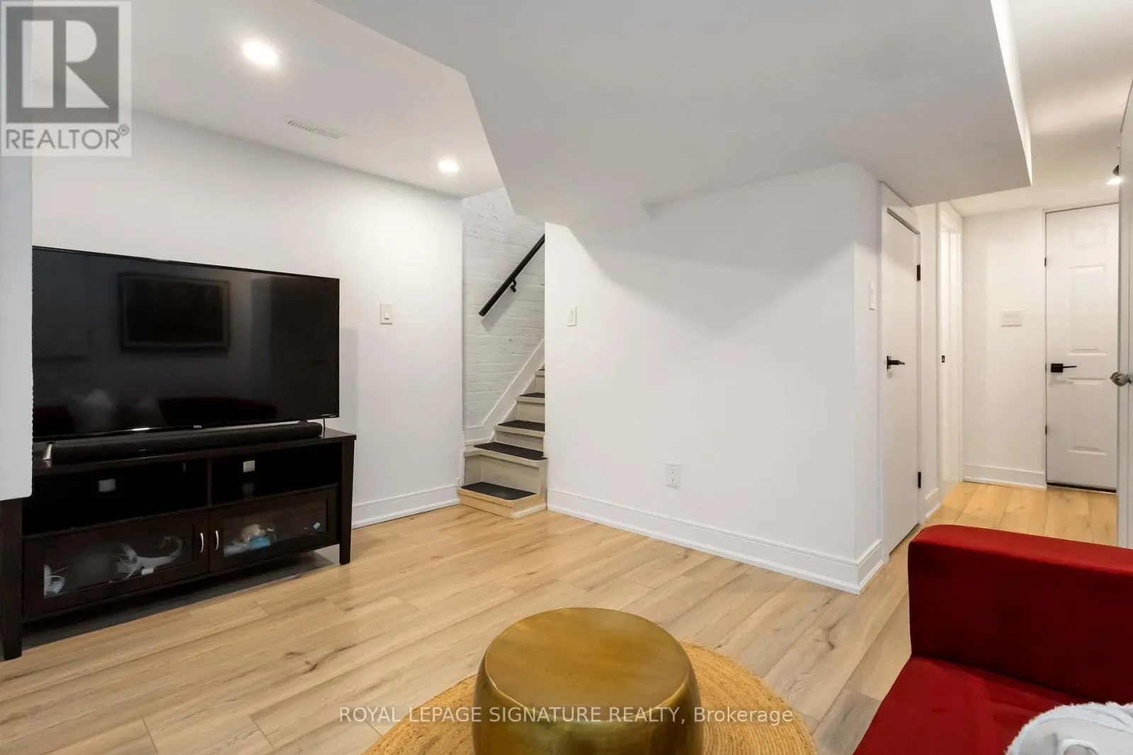 56 DRAYTON AVENUE