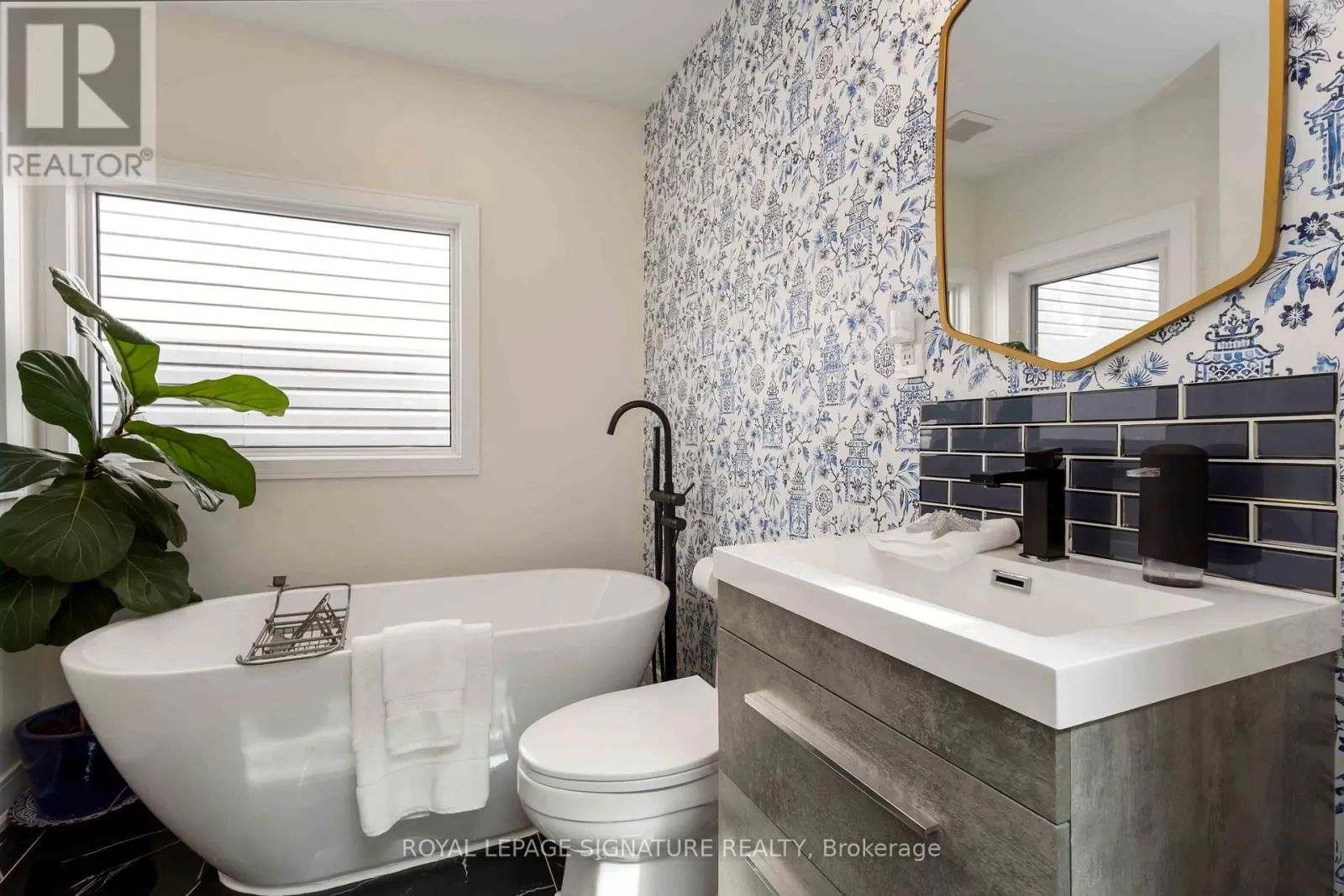 56 DRAYTON AVENUE