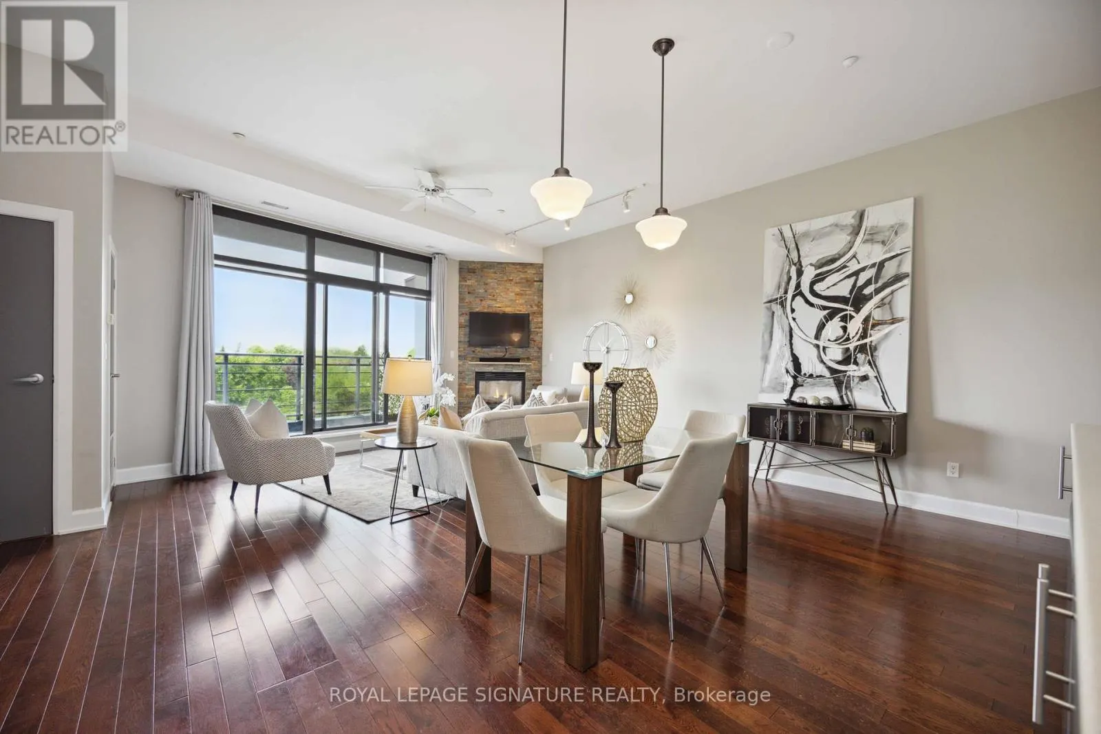 205 - 160 FALLINGBROOK ROAD