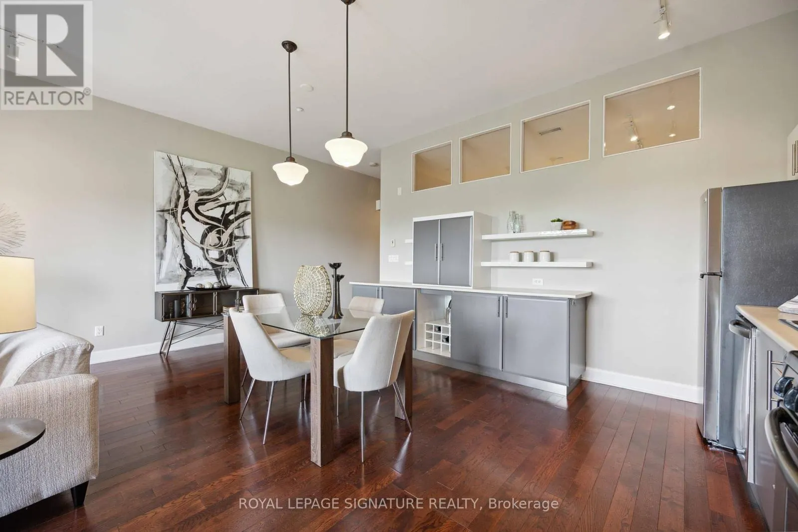 205 - 160 FALLINGBROOK ROAD