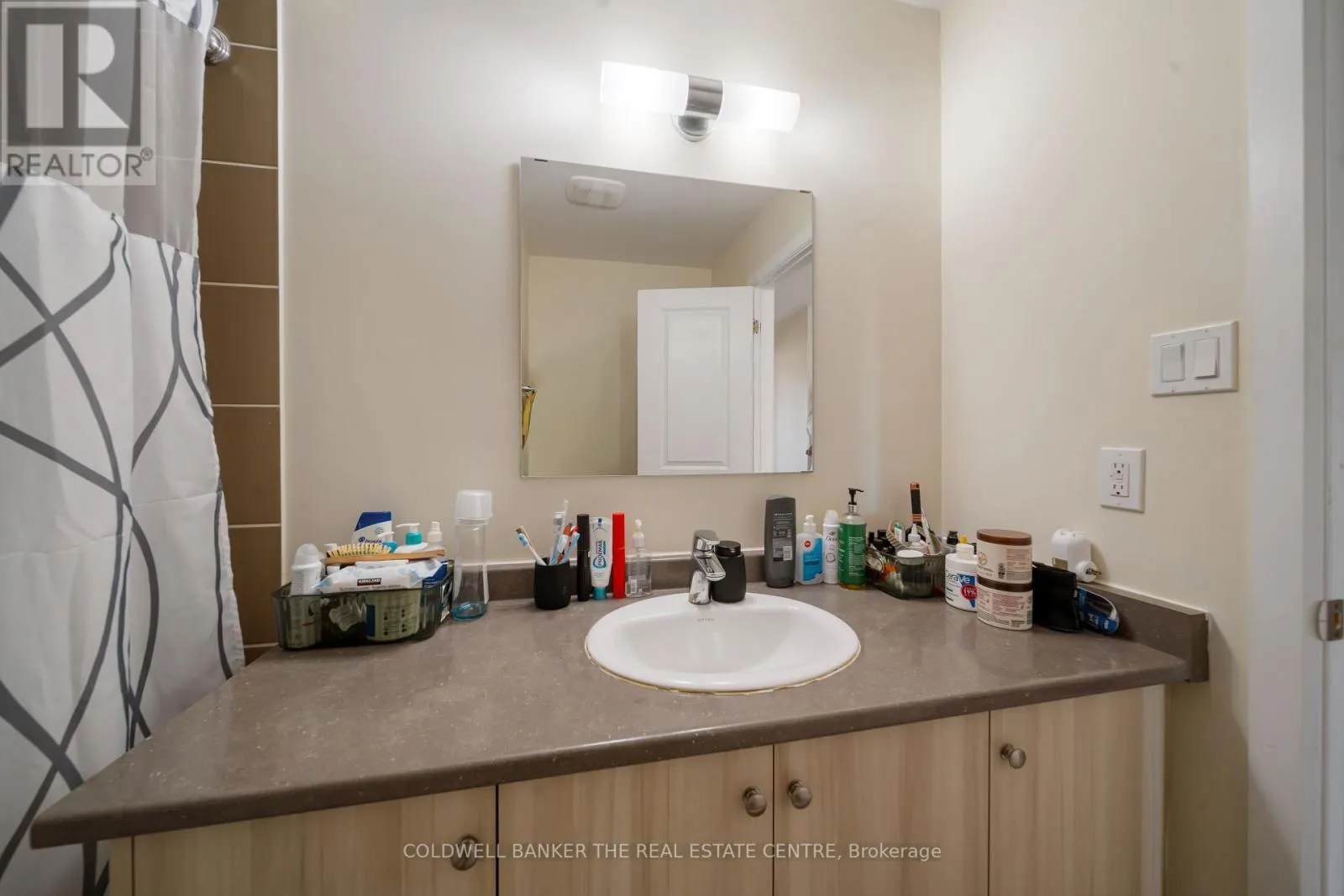 106 - 67 DONALD FLEMING WAY